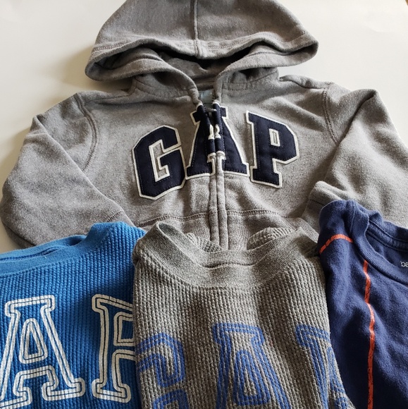GAP Other - Set of 2T Gap Hoodie, 1 t-shirt & 2 thermals